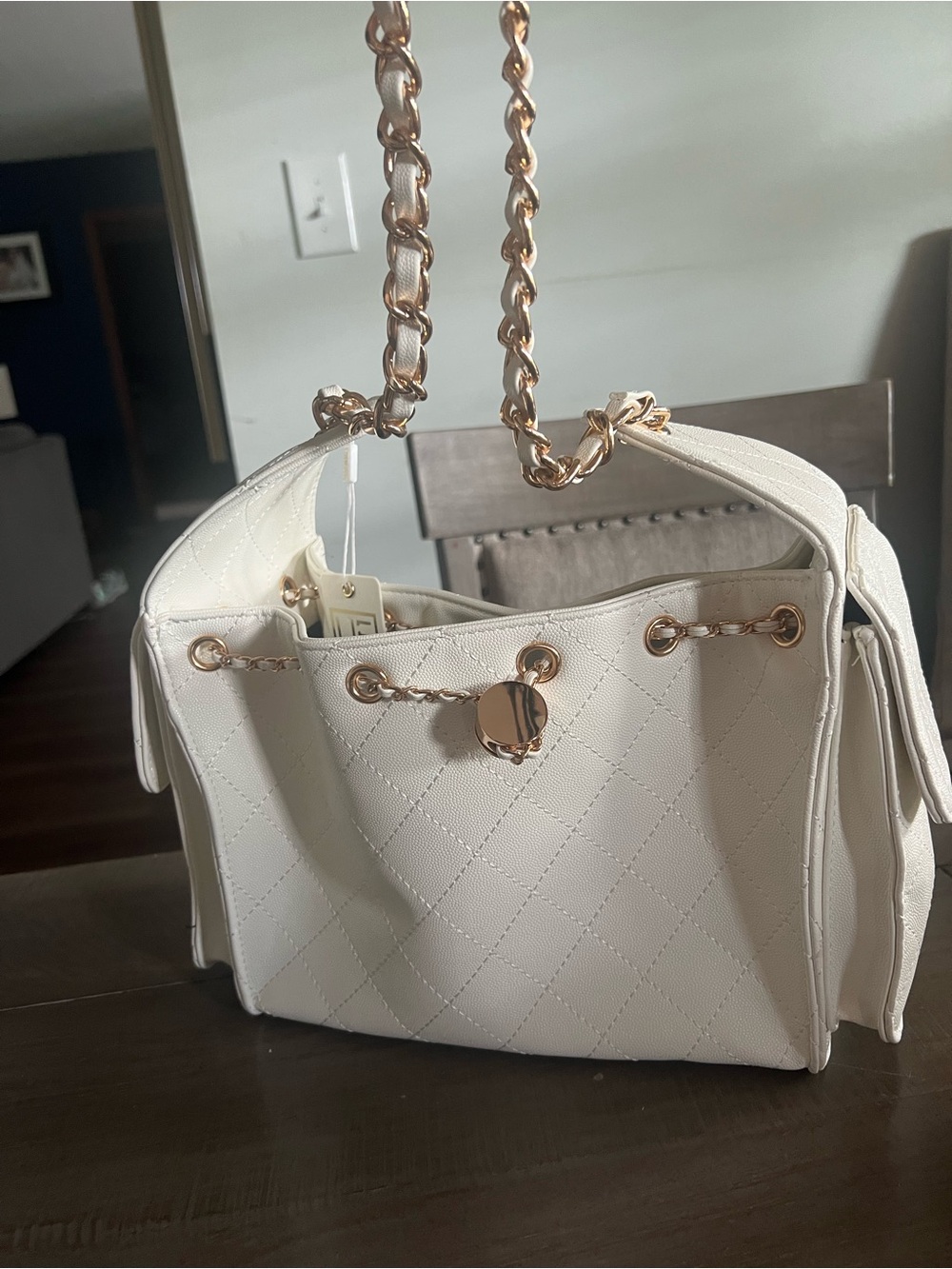 White Quilted Chain-Handle Women's Tote Bag - Gold Hardware